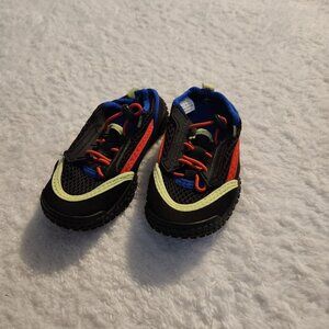 Wonder Nation Black Water Shoes Kids Size 5